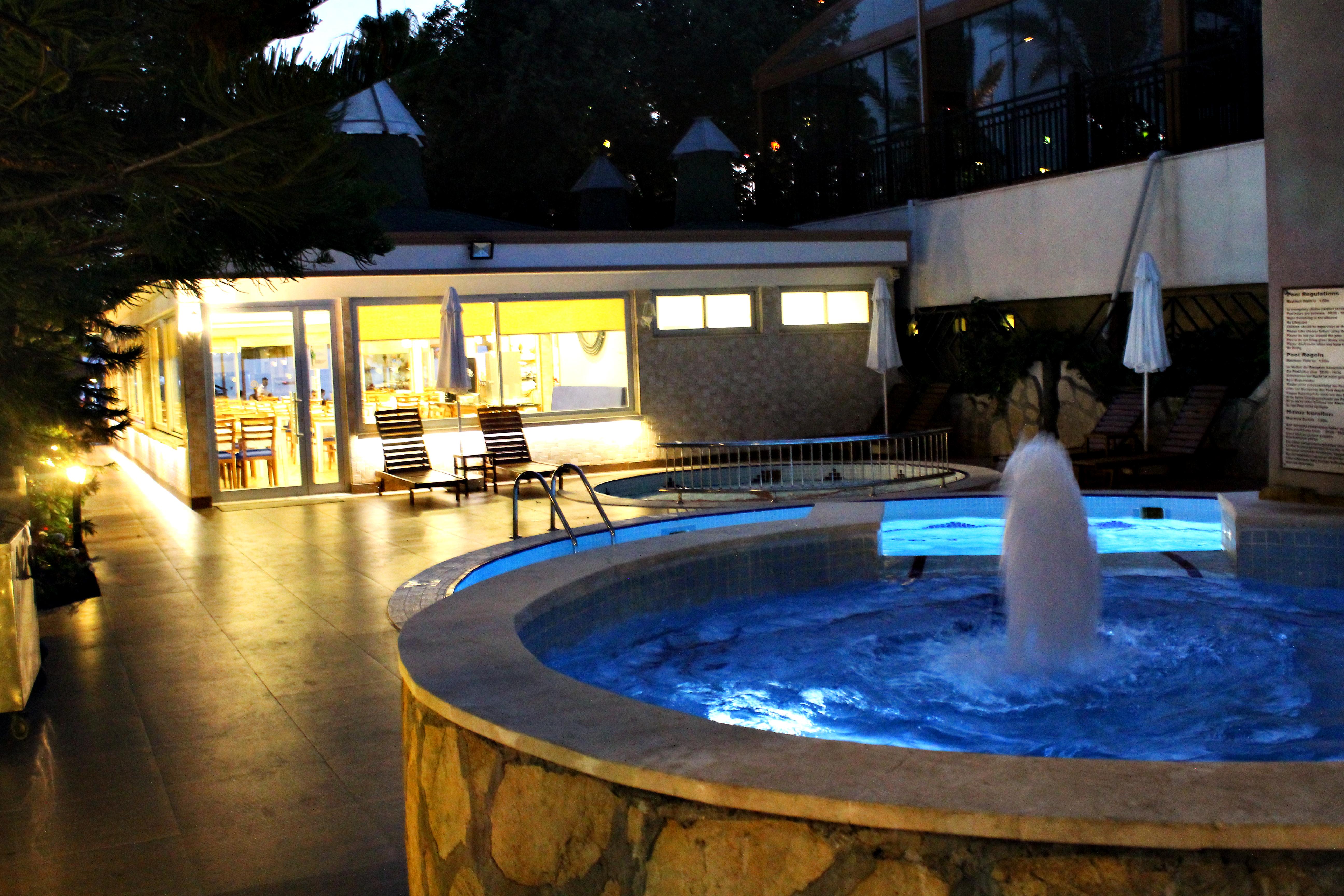Sun Beach Hotel Side Exterior photo