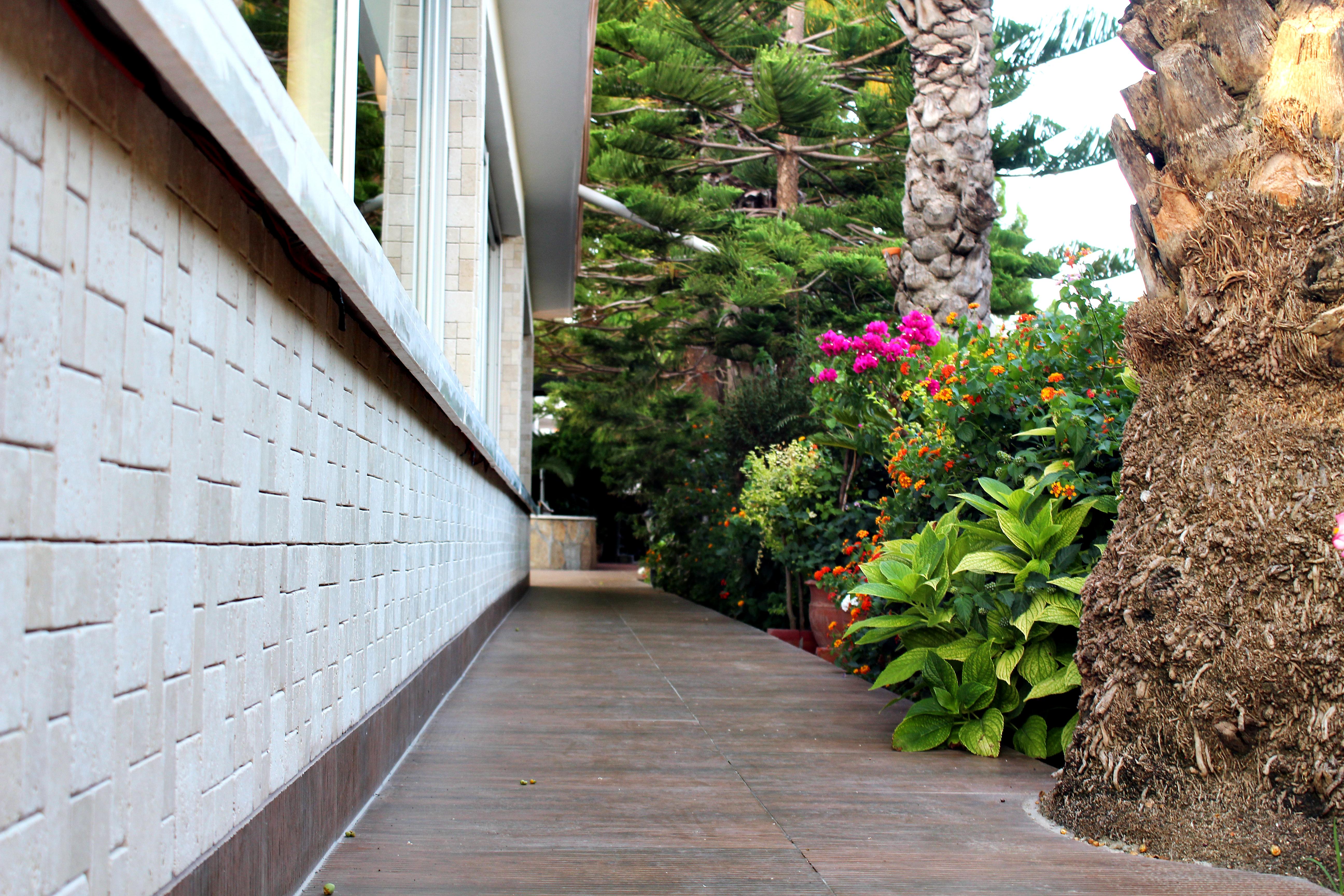 Sun Beach Hotel Side Exterior photo